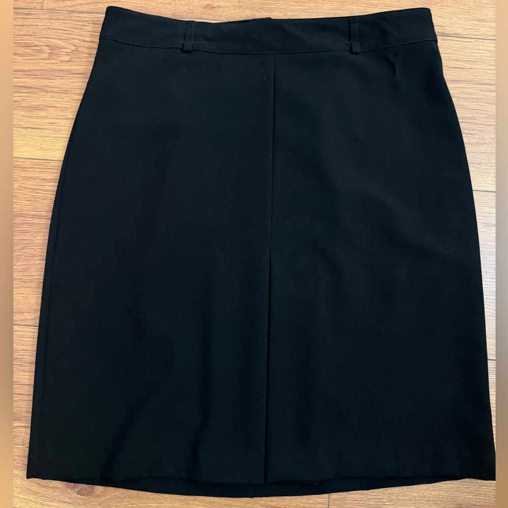 Black Skirt, detailing in the front